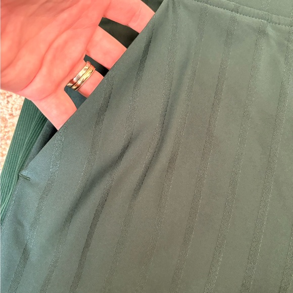 NEW! Athleta Brooklyn Dark Green Gloss Stripe Ankle Pants - Picture 6 of 11